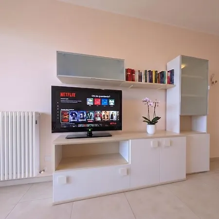 -terrazza Vista Mare- Wifi Ac 8 Posti דירה לידו די פרמו